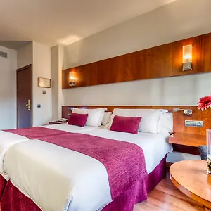 Hotel Senator
