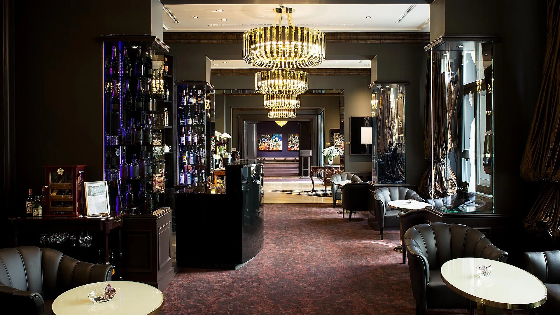 Le Palais Art Hotel Prague 5*,